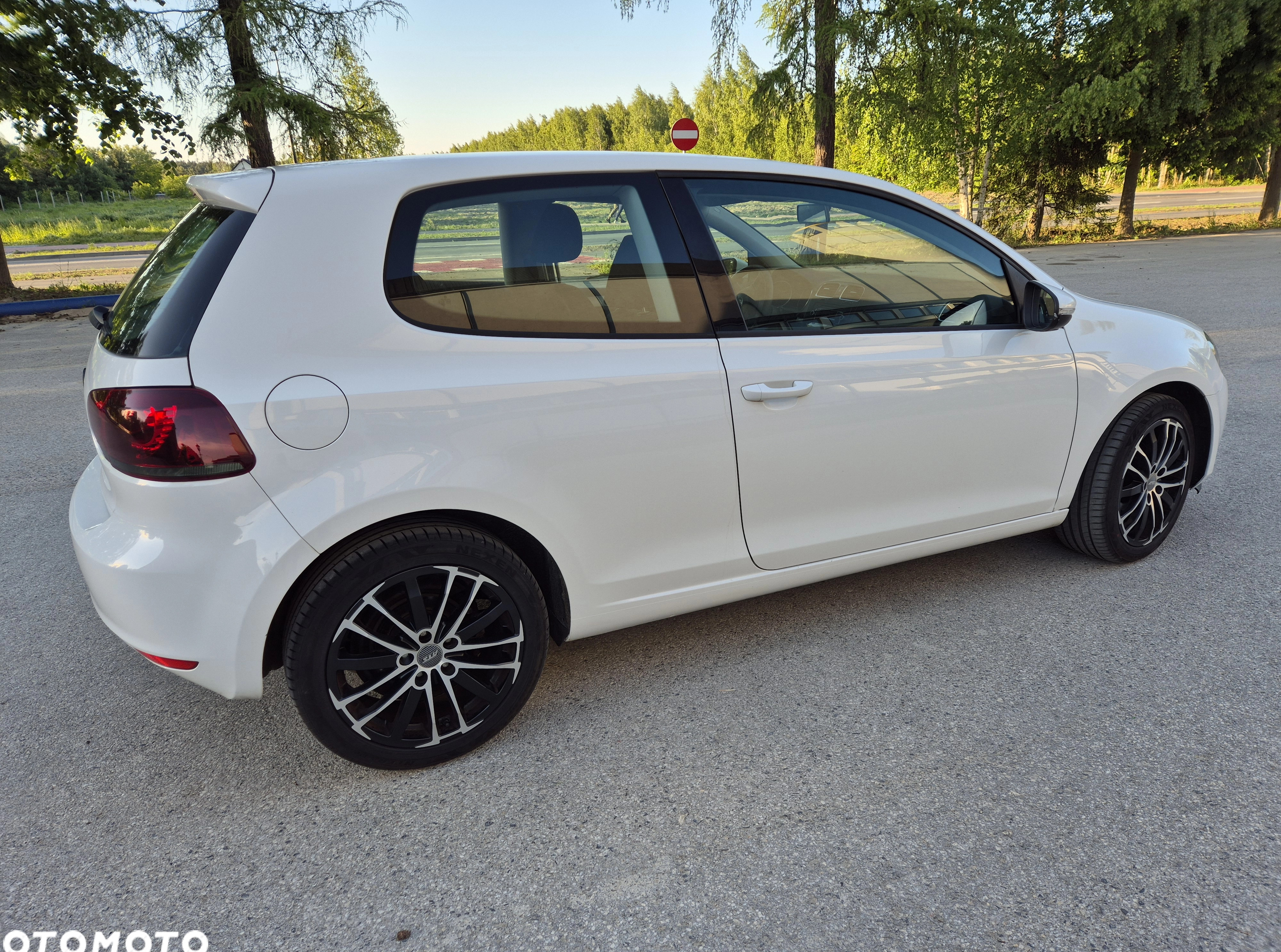 Volkswagen Golf cena 18900 przebieg: 199000, rok produkcji 2009 z Pionki małe 92